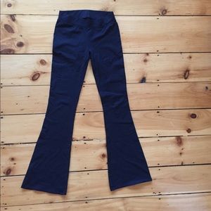 Pact organic flare yoga pants